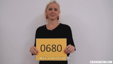 romantyczna masturbacja przy basenie