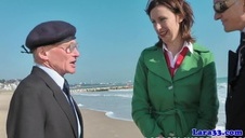 seksowna ślicznotka ma śliczne oczka i usta