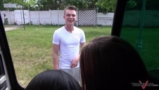 całkiem naga parką bzyka się w parku na ławeczce