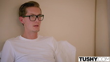 blondyn rucha seksowną młodą blondynkę