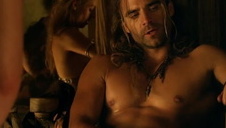 striptiz kobiety w klatce