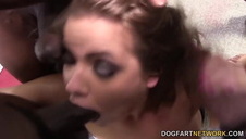 głębokie rżnięcie płaskiej zdziry