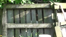 elegancka para piepszy się w hotelu