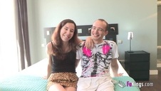 zabawa z odbytem ciasnej brunety