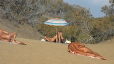 domina dogadza swej dziwce