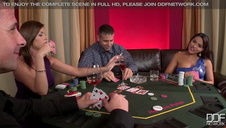 piękna murzynka w białej bieliźnie