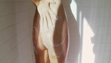 młode laseczki lizą się po stópkach