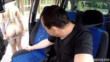 młoda lala chce seksu