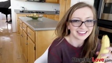 opalone blondyny korzystają z jego fiuta