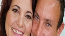 ostry koleżka zapina mulatkę