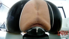 pojechała za miasto pokazać cipę