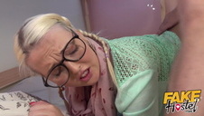 perfekcyjnie robi lodzika