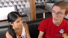 emo laska liże dildo