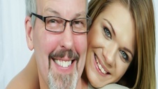 przez jednego jest ruchana a drugiemu ciągnie