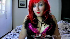 jenna ivory lubi lizać czekoladowe jąderka