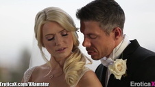 zabawka w jej boskiej dupci