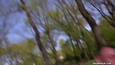 wycieka jej sok z cipki