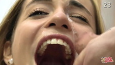 laska jest zadowolona gdy dostaje z palca