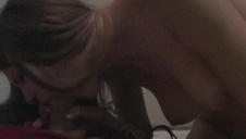 posadziła wygodnie swoje cztery litery