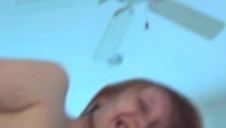 dwie suki ciągną pałkę