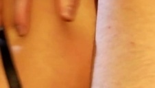 seksik z opaloną przyjaciółką przed kamerką